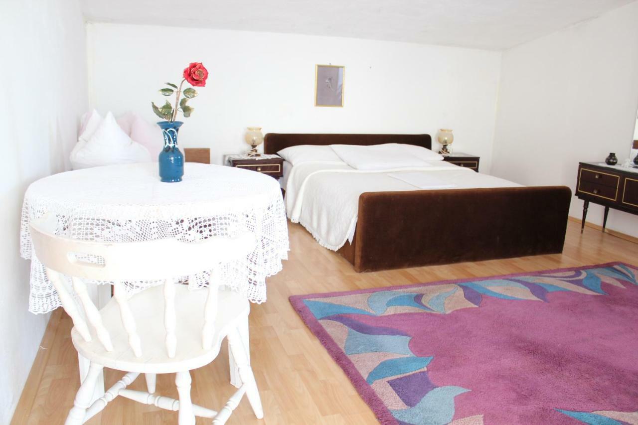 Tribunj Apartmani Ngoại thất bức ảnh