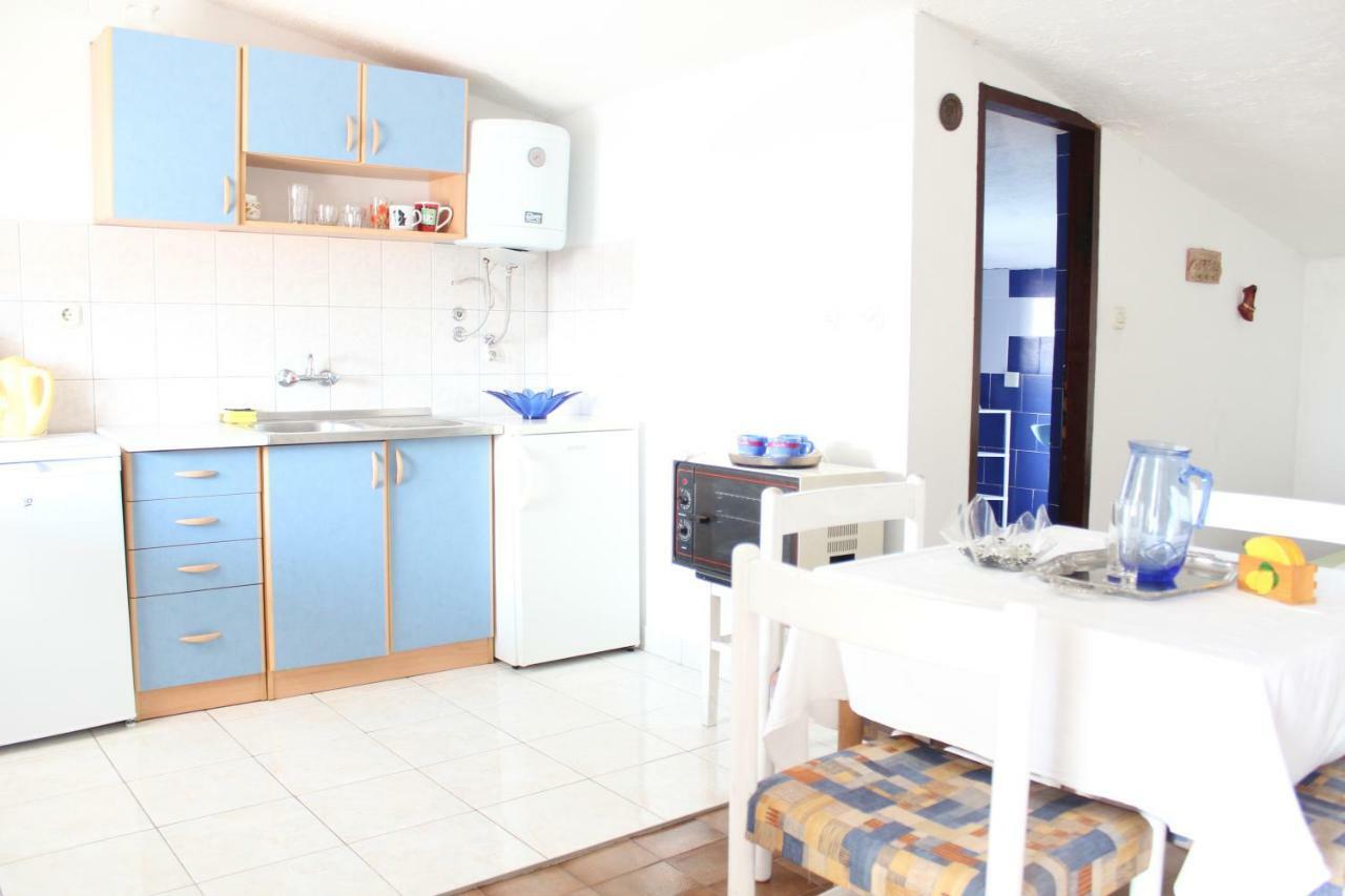 Tribunj Apartmani Ngoại thất bức ảnh