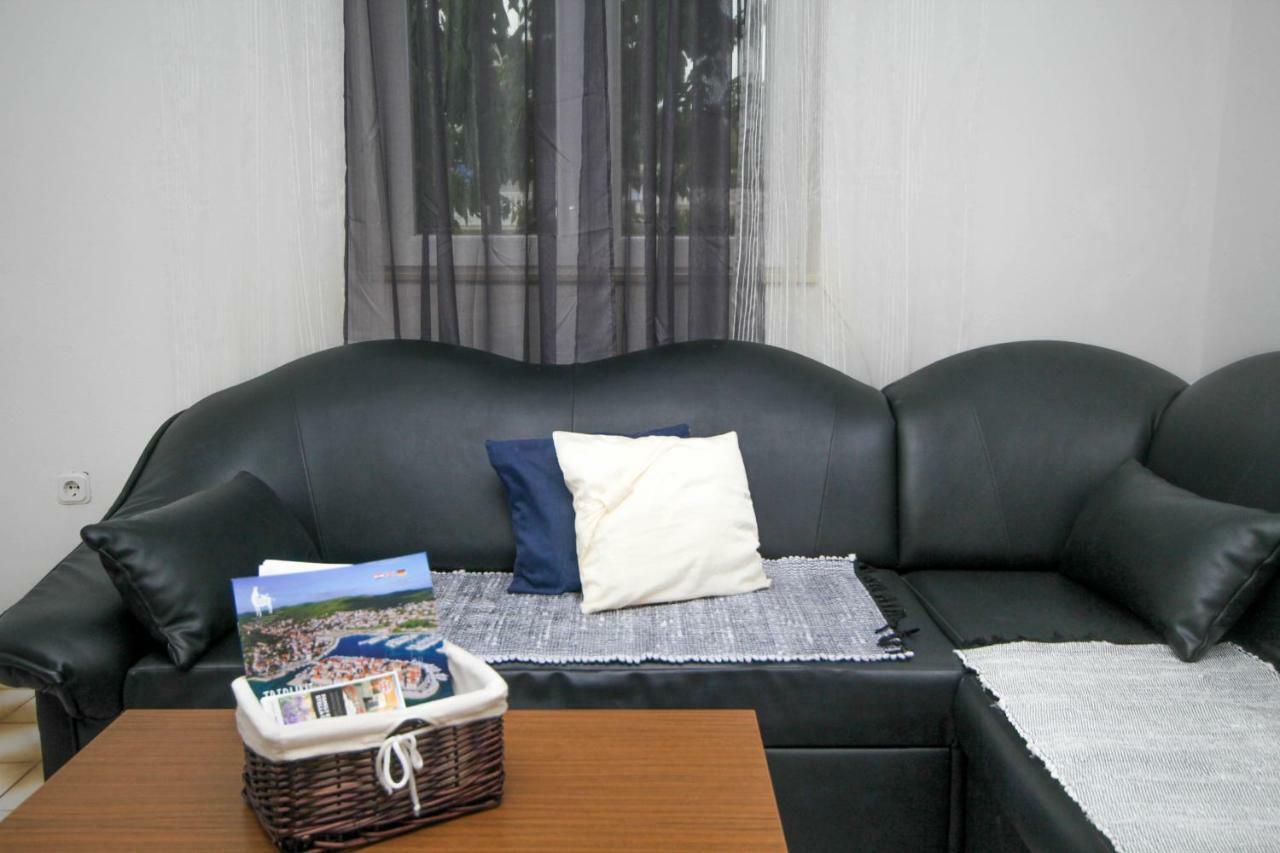 Tribunj Apartmani Ngoại thất bức ảnh