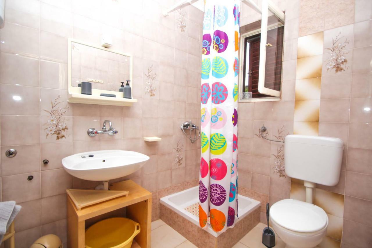 Tribunj Apartmani Ngoại thất bức ảnh